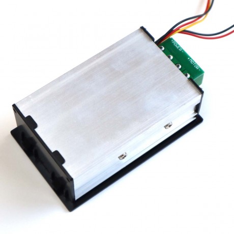 Регулятор оборотов ШИМ 30А, 6-60В в пластиковом корпусе с дисплеем, выносным регулятором и кнопкой включения