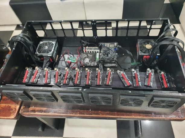 Корпус Cryptone продувной серый с пылевым фильтром на 6, 8, 13 и 15 видеокарт 