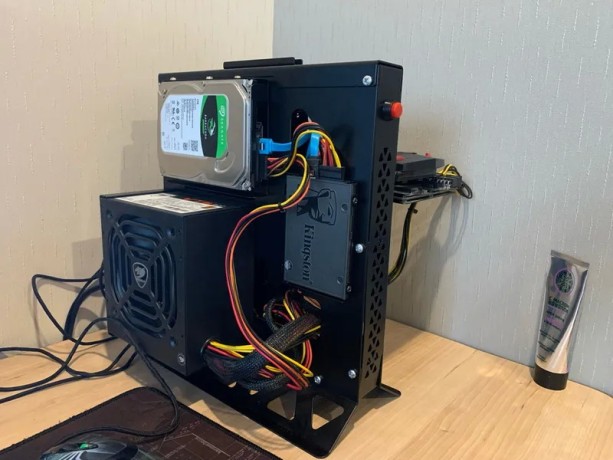 Корпус открытый Cryptone-Y ATX