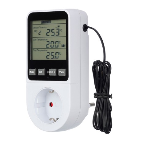 Терморегулятор в розетку 220В с суточным таймером Bitok TC818