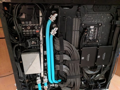 Хаб для вентиляторов 10-ти канальный