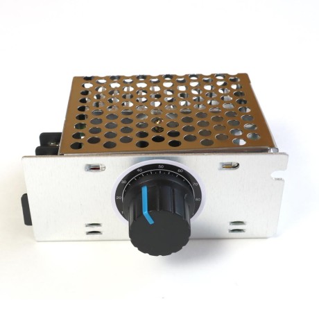 Регулятор напряжения переменного тока 10-220В, 18А, 4000 Ватт