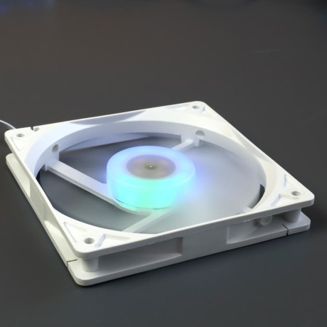 Вентиляторы ARGB низкопрофильные 12020 управляемые 120 мм c подсветкой белые