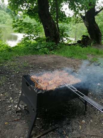 Мангал складной, сталь 1.5мм, с ручкой, большой многоразовый (на 3-5 человек)