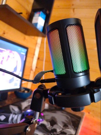 Микрофон Fifine Ampligame A6T с пантографом