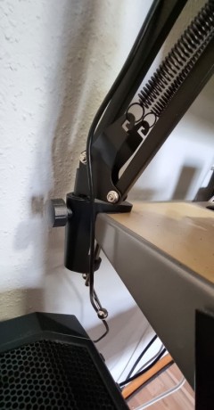 Микрофон Fifine Ampligame A6T с пантографом