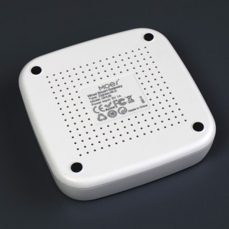 Шлюз MOES Tuya Zigbee 3.0 + Bluetooth + Mesh проводной хаб
